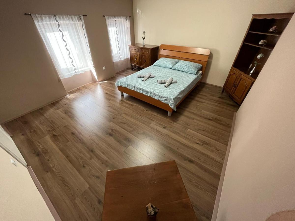 Old Town Apartment Медулин Экстерьер фото