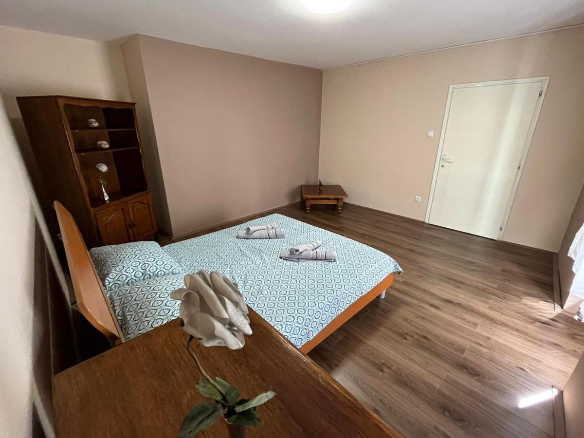 Old Town Apartment Медулин Экстерьер фото