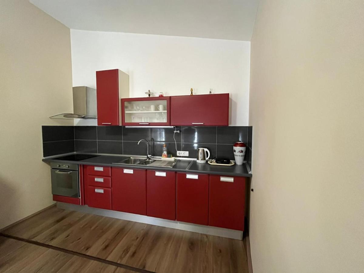 Old Town Apartment Медулин Экстерьер фото