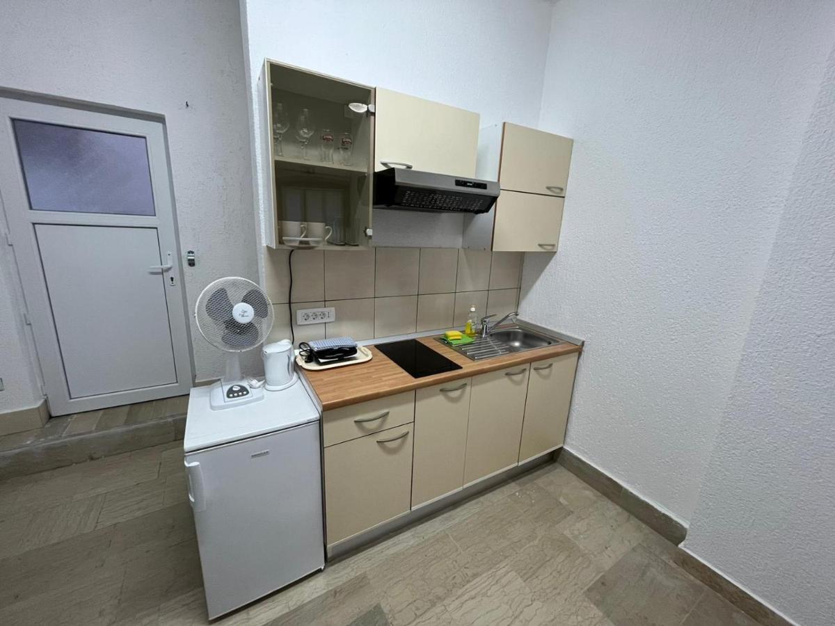 Old Town Apartment Медулин Экстерьер фото