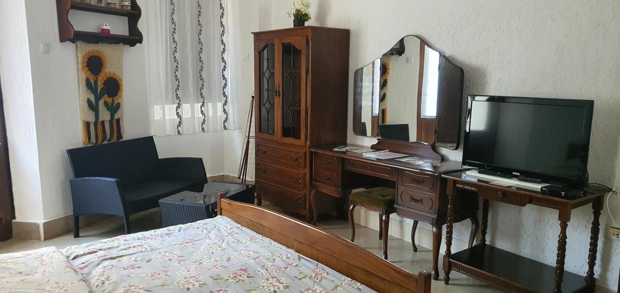 Old Town Apartment Медулин Экстерьер фото